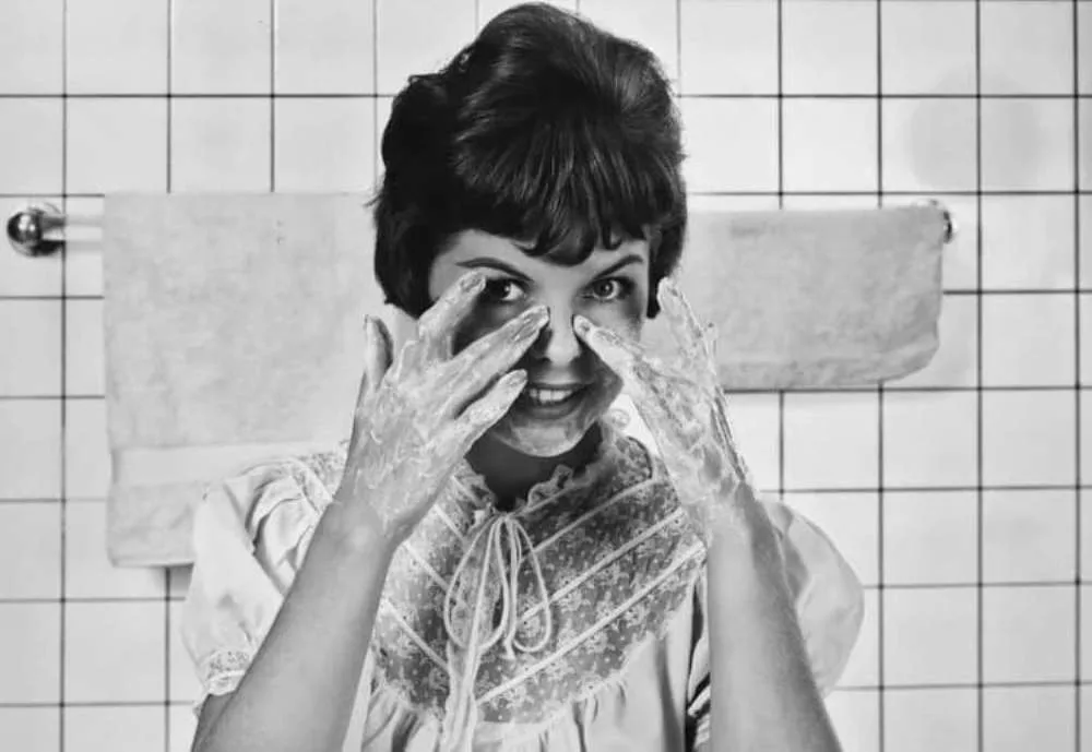 5 Old-School Skin-Care Tips From Your Mother That You Should Probably Ignore