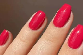 Italian Manicures Can Actually Make Your Nails Look Longer — Here's How