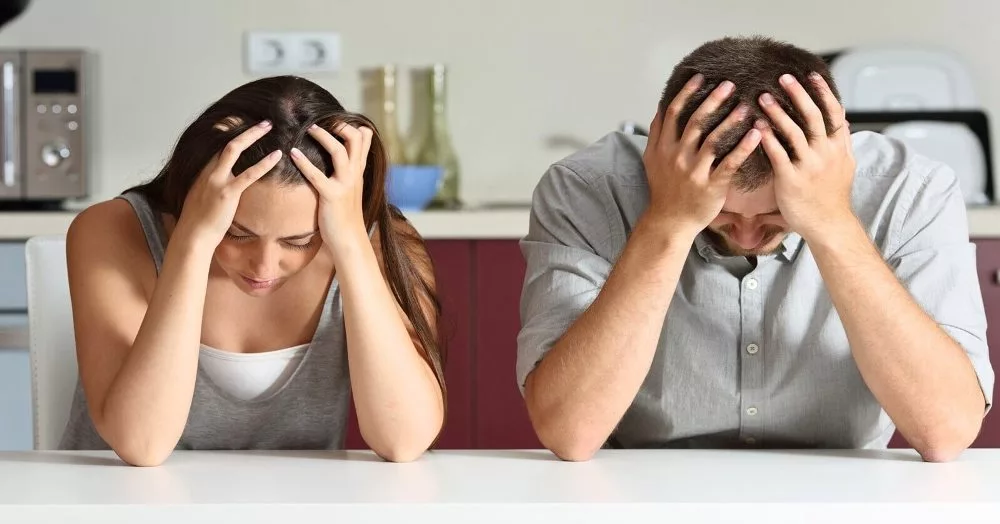 How To Tell If You And Your Partner Have Grown Apart And Are No Longer Compatible (10 Signs)
