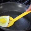 How To Avoid Salmonella When You’re Cooking Eggs: Here’s What You’re Doing Wrong!
