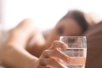 Are You Often Thirsty In The Middle Of The Night? This Is The Reason And The Solution