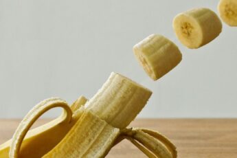 This Is What Happens To Your Body If You Eat Two Bananas Every Day
